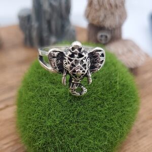 Intricate Elephant Ring Size 7 R814